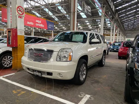 GMC Yukon Denali AWD usado (2014) color Blanco Diamante financiado en mensualidades(enganche $63,000 mensualidades desde $7,000)