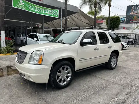 GMC Yukon Denali usado (2010) color Blanco precio $239,000