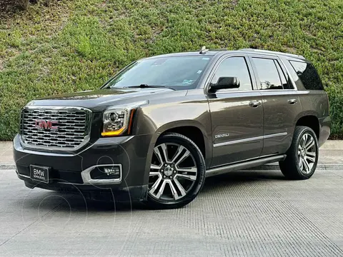 GMC Yukon Denali 10 Vel AWD usado (2020) color Gris financiado en mensualidades(enganche $169,180 mensualidades desde $16,689)