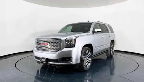 GMC Yukon Denali 8 Vel AWD usado (2017) color Plata precio $723,999