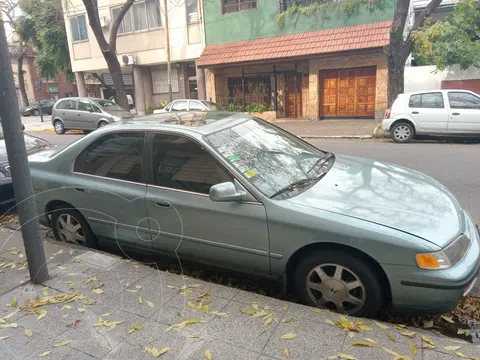 Honda Accord 2.2 EX usado (1995) color Celeste precio $6.500.000