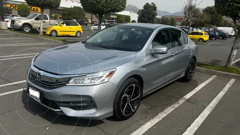 Honda Accord EXL V6 usado (2017) color Plata precio $276,750