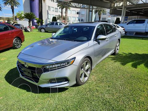 foto Honda Accord Touring usado (2018) color Plata Diamante precio $485,000