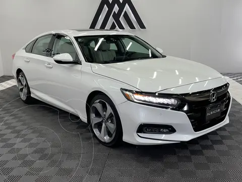 Honda Accord Touring usado (2018) color Blanco precio $347,999