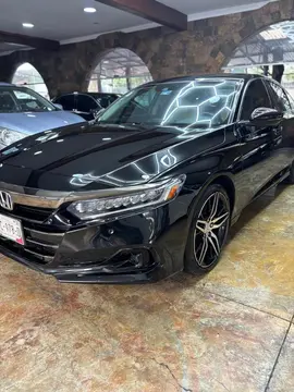 Honda Accord Touring usado (2022) color Negro precio $499,000