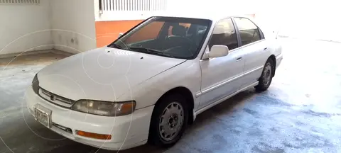 Honda Accord EX usado (1997) color Blanco precio u$s1.500