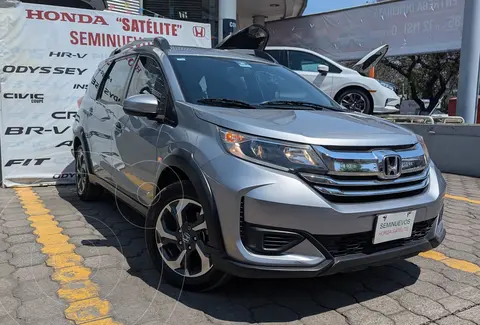 Honda BR-V Uniq usado (2022) color plateado financiado en mensualidades(enganche $121,800 mensualidades desde $6,912)