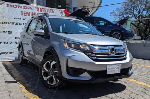 Honda BR-V Uniq usado (2022) color plateado financiado en mensualidades(enganche $111,615 mensualidades desde $6,334)
