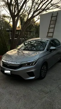 Honda City Uniq usado (2021) color Plata precio $290,000