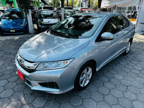 Honda City LX 1.5L usado (2018) color Plata financiado en mensualidades(enganche $59,250 mensualidades desde $4,370)