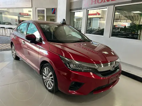 Honda City Touring usado (2022) color Rojo Radiante precio $300,000