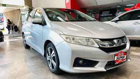 Honda City EX 1.5L usado (2014) color plateado precio $193,000