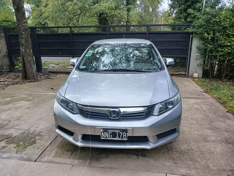 Honda Civic 1.8 LXS Aut usado (2014) color Gris Plata  precio u$s13.900