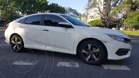 Honda Civic 2.0 EX Aut usado (2018) color Blanco financiado en cuotas(anticipo $13.500)