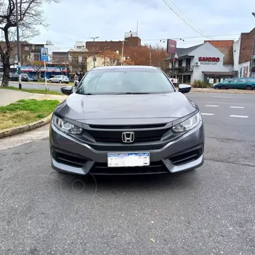 Honda Civic 2.0 EX Aut usado (2017) color Plata Lunar financiado en cuotas(anticipo $12.000.000)