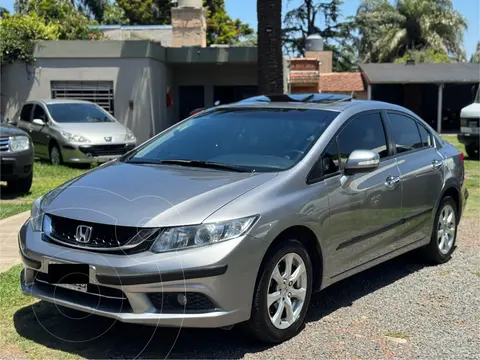 Honda Civic 1.8 EXS Aut usado (2016) color Plata Alabastro precio u$s18.800