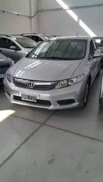 Honda Civic 1.8 LXS usado (2015) color Plata Tormenta precio $16.500.000