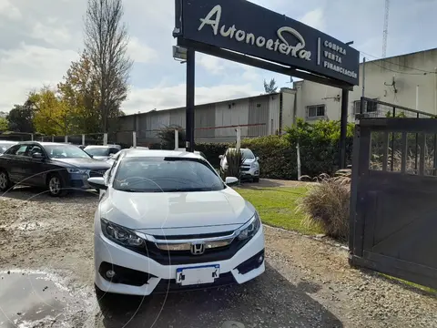 Honda Civic 2.0 EXL Aut usado (2017) color Blanco precio u$s12.000