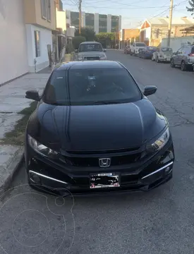 Honda Civic Turbo Plus Aut usado (2020) color Negro precio $300,000