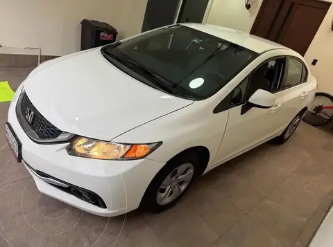 Honda Civic LX 1.8L Aut usado (2013) color Blanco precio $138,000
