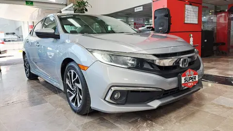 Honda Civic i-Style Aut usado (2019) color plateado precio $325,000