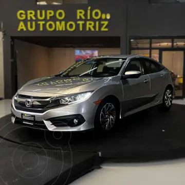 Honda Civic i-Style Aut usado (2018) color plateado precio $289,000