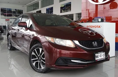 Honda Civic EX 1.8L Aut usado (2015) color Rojo precio $195,000