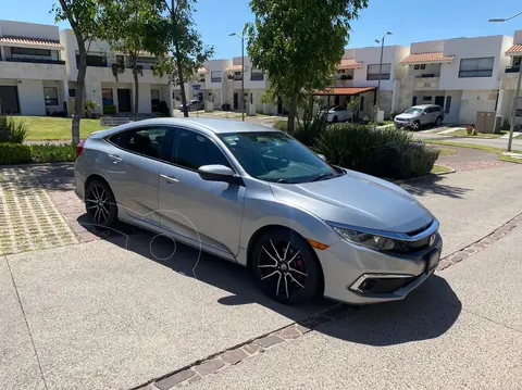 Honda Civic EX 1.8L usado (2019) color Plata precio $300,000