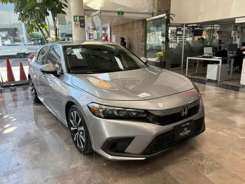 Honda Civic i-Style usado (2022) color plateado precio $399,000