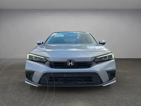 Honda Civic i-Style usado (2022) color plateado precio $379,900
