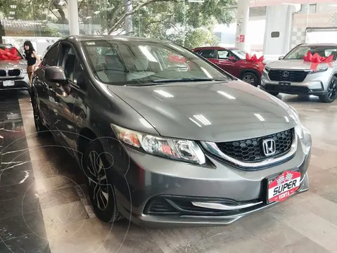 foto Honda Civic EXL 1.8L Aut usado (2013) color plateado precio $205,000