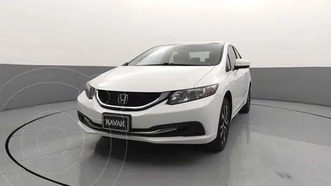 Honda Civic EXL 1.8L usado (2015) color Blanco precio $242,999