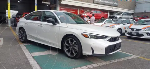 Honda Civic i-Style usado (2025) color Blanco financiado en mensualidades(enganche $265,634 mensualidades desde $14,280)
