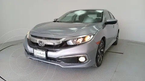 Honda Civic i-Style Aut usado (2019) color plateado precio $332,000
