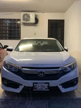 Honda Civic Turbo Plus Aut usado (2018) color Blanco precio $300,000