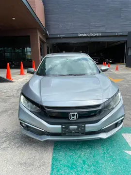 Honda Civic Turbo Plus Aut usado (2020) color plateado precio $310,000