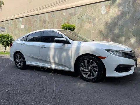 Honda Civic EX usado (2018) color Blanco precio $282,500