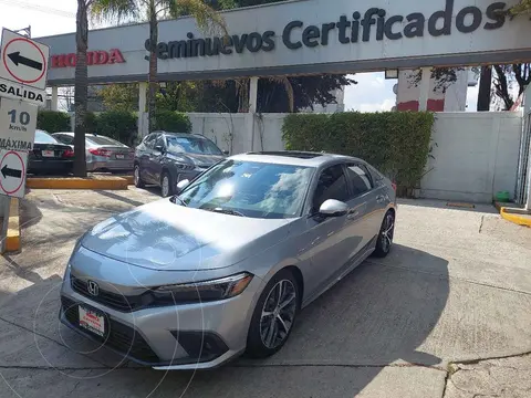 Honda Civic Touring usado (2024) color Plata precio $614,900