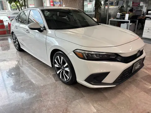 Honda Civic i-Style usado (2022) color Blanco precio $369,000