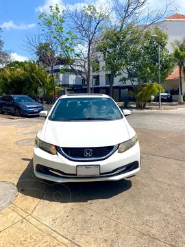 Honda Civic EX 1.8L Aut usado (2014) color Blanco precio $195,000