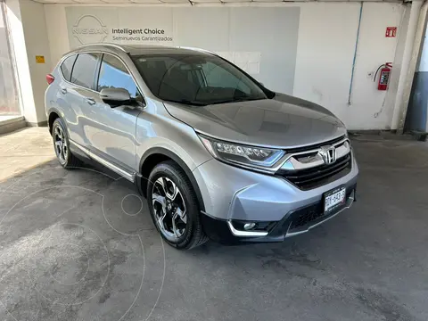 Honda CR-V Touring usado (2018) color plateado precio $399,500