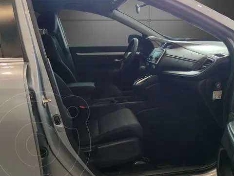 Honda CR-V Turbo usado (2022) color plateado precio $338,999