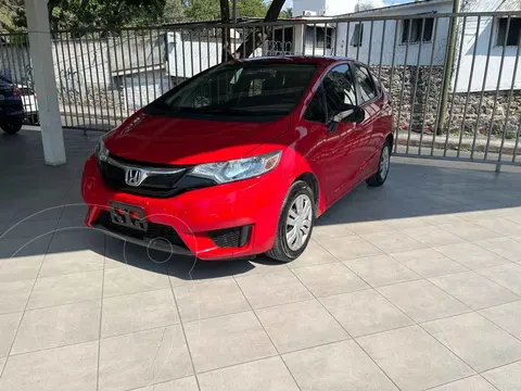 Honda Fit Cool 1.5L usado (2017) color Rojo precio $205,000