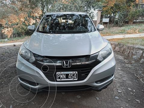foto Honda HR-V LX 4x2 CVT usado (2016) color Gris precio $2.300.000