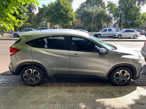 Honda HR-V LX CVT usado (2018) color Plata Lunar precio $23.000.000