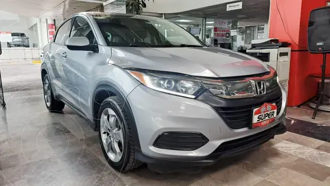 Honda HR-V Uniq usado (2020) color plateado financiado en mensualidades(enganche $137,522 mensualidades desde $5,786)