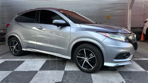 Honda HR-V Touring usado (2022) color plateado financiado en mensualidades(enganche $166,782 mensualidades desde $7,165)