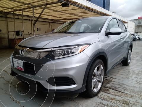 foto Honda HR-V Uniq usado (2020) color Plata Dorado precio $363,000