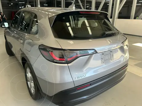Honda HR-V Uniq usado (2023) color Plata Lunar precio $420,000