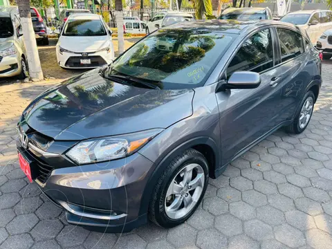 Honda HR-V Uniq Aut usado (2017) color Gris precio $237,000